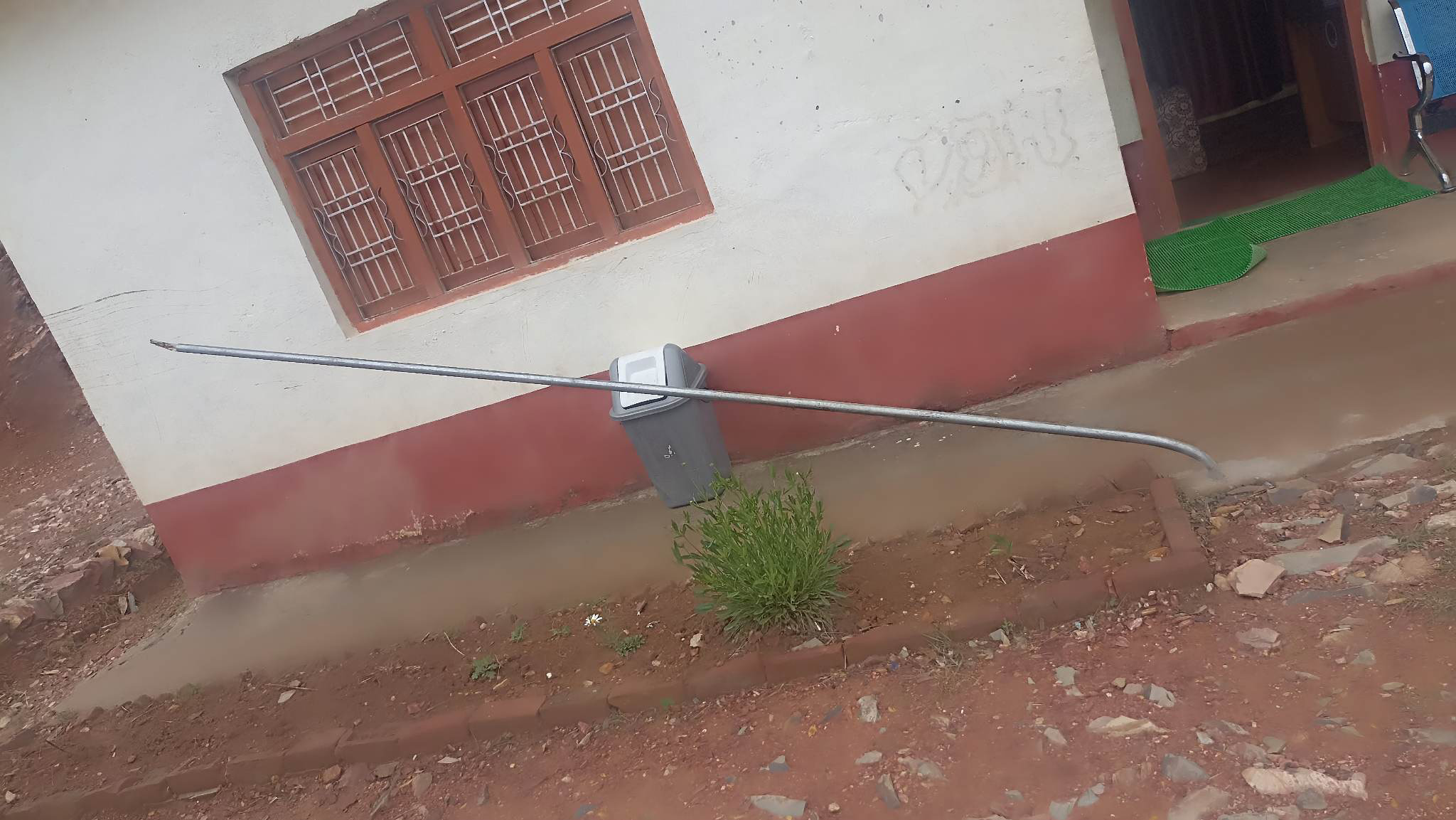 बैतडीः पाटन ९ को कार्यालयमा आज्ञात समूहद्वारा तोडफोडको प्रयास